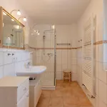 Bonsum Eg R Apartment